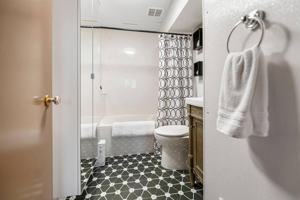 Yeg Chic Luxury Accommodation Edmonton Exteriér fotografie