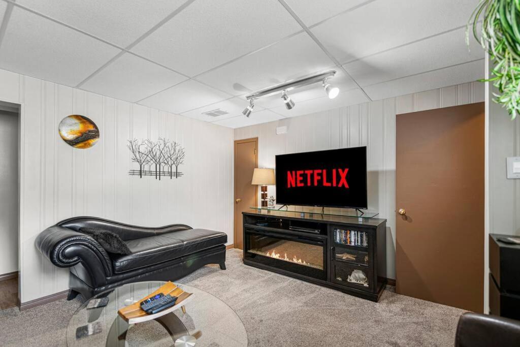 Yeg Chic Luxury Accommodation Edmonton Exteriér fotografie